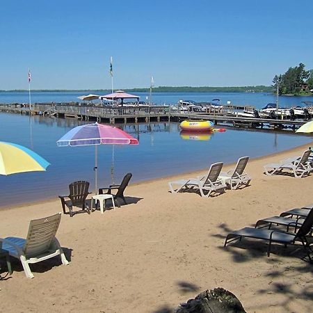 Отель Sunbeam Bungalows Callander Экстерьер фото