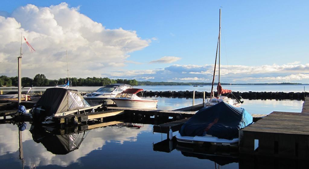 Отель Sunbeam Bungalows Callander Экстерьер фото