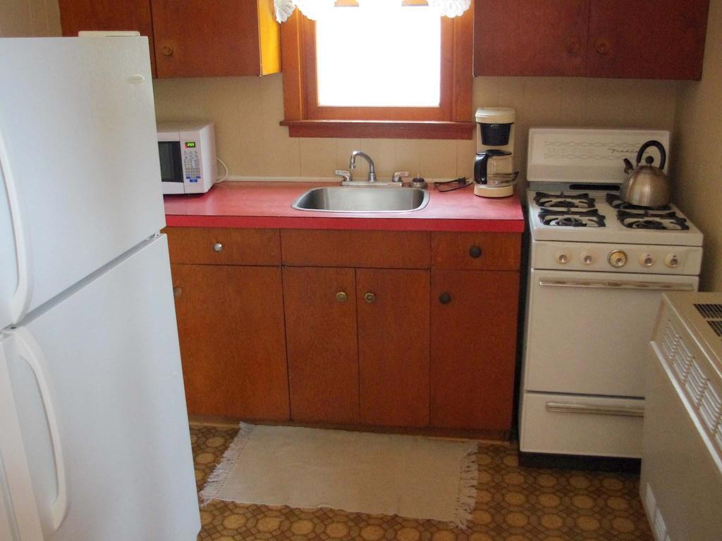 Отель Sunbeam Bungalows Callander Экстерьер фото